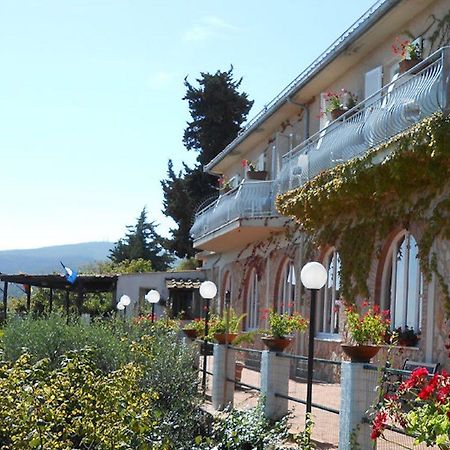 Hotel Vittoria Porto Santo Stefano  Buitenkant foto