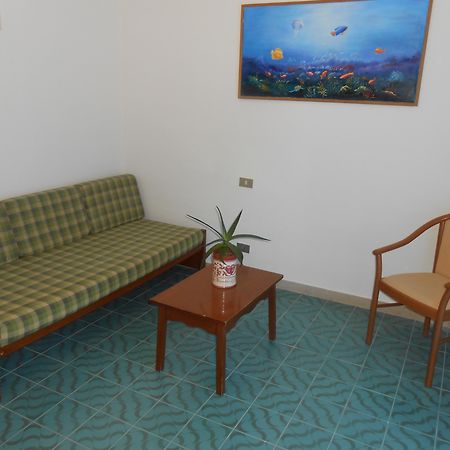 Hotel Vittoria Porto Santo Stefano  Buitenkant foto