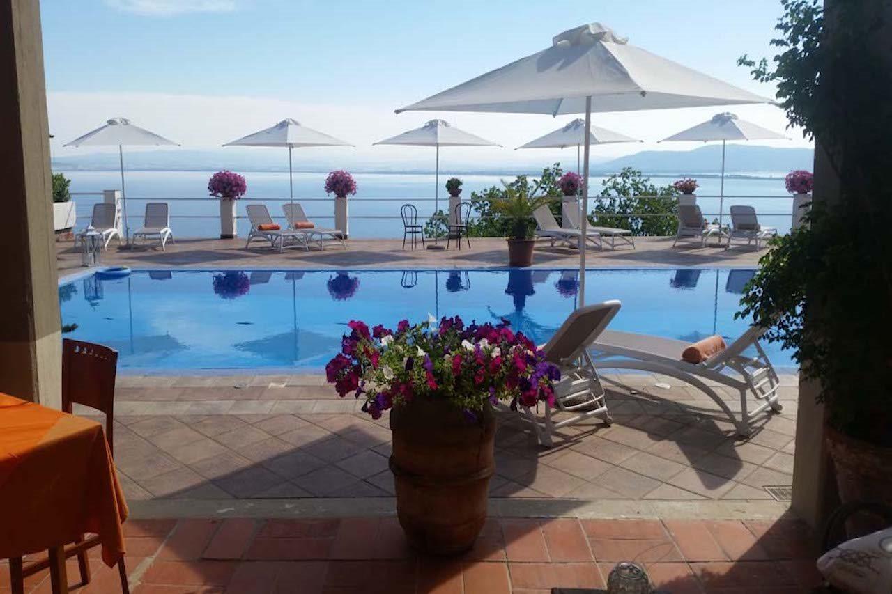 Hotel Vittoria Porto Santo Stefano  Buitenkant foto